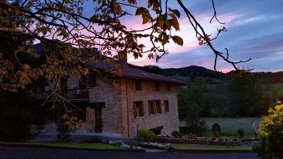 Agroturismo Iberreko Errota Muxika Esterno foto